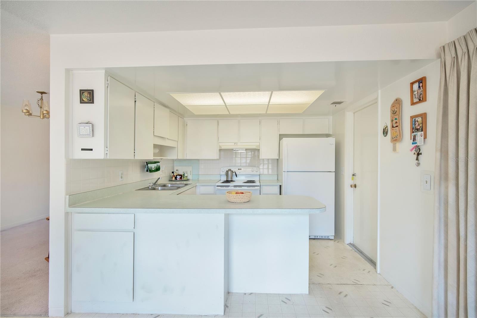 Image 11 of 27 For 1571 Urbana Avenue