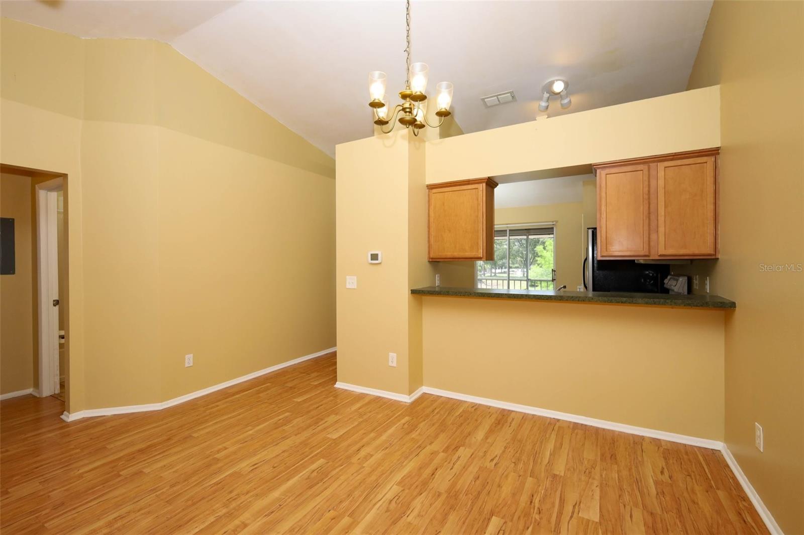 Image 11 of 57 For 120 Reserve Circle 200