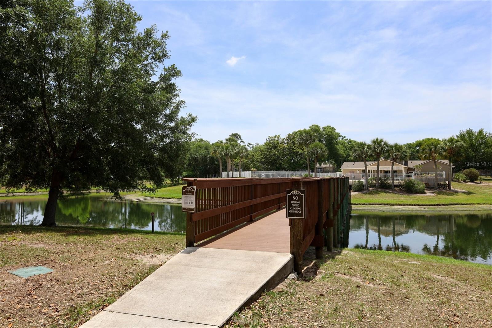 Image 33 of 57 For 120 Reserve Circle 200