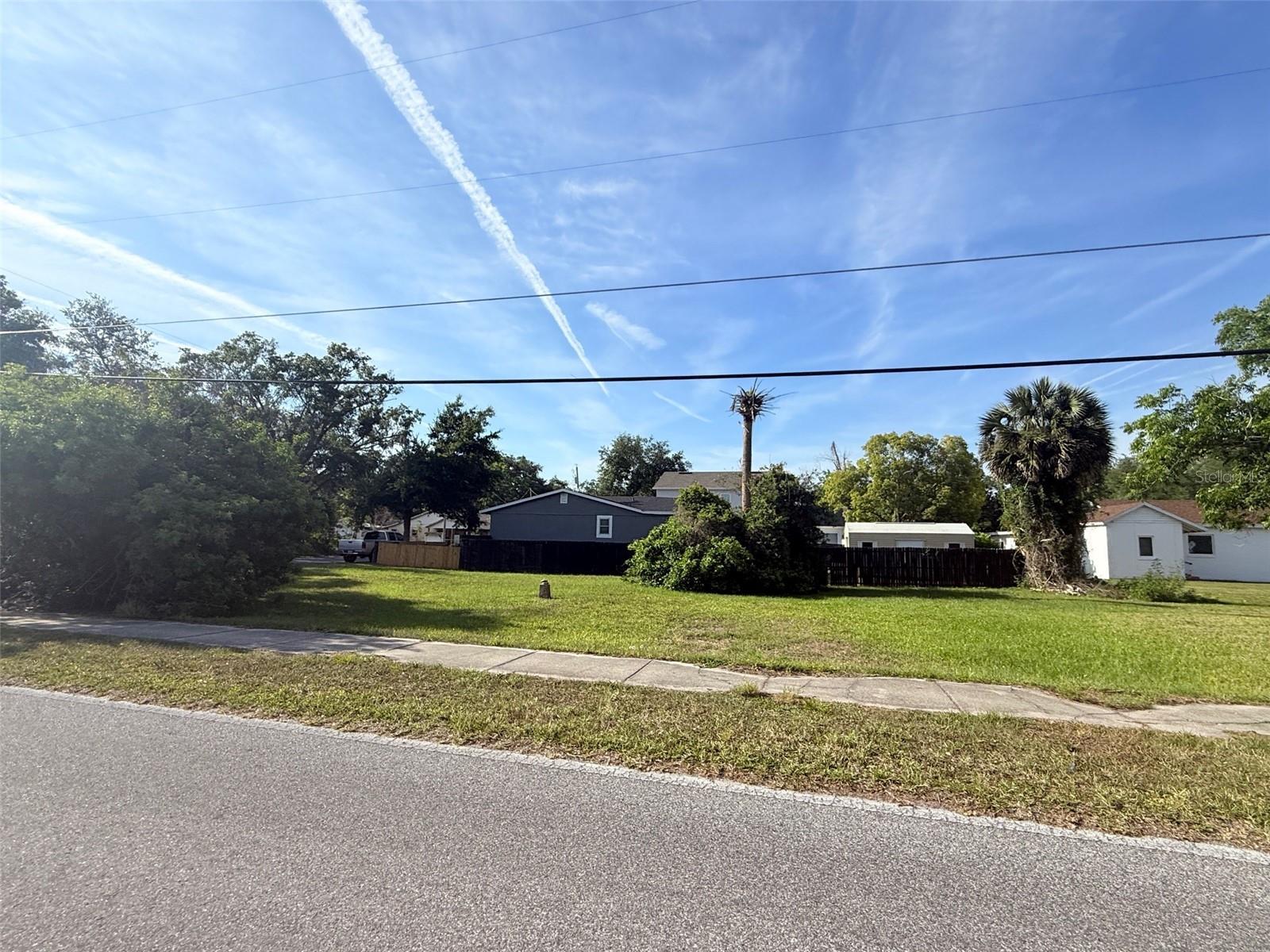Image 4 of 7 For 1713 Merthie Drive