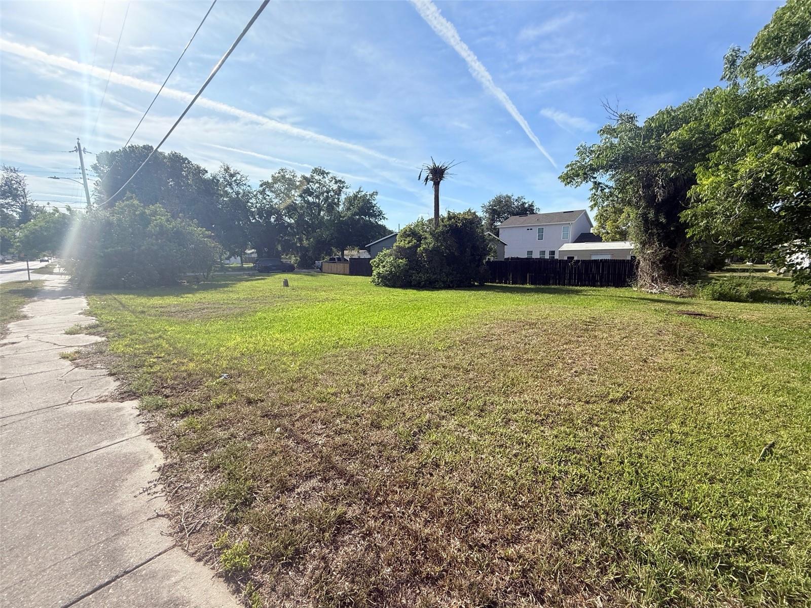 Image 5 of 7 For 1713 Merthie Drive
