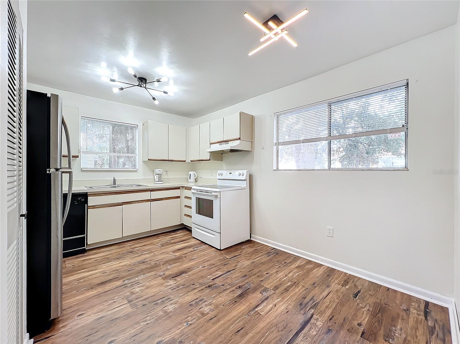 Image 20 of 78 For 4166 Plantation Cove Drive 505