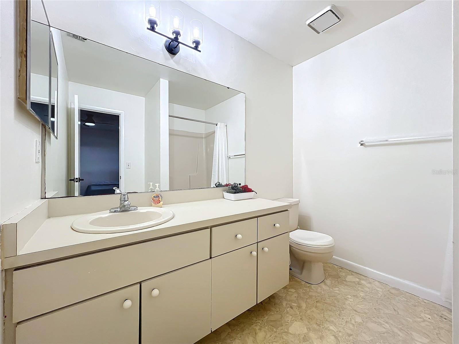 Image 43 of 78 For 4166 Plantation Cove Drive 505