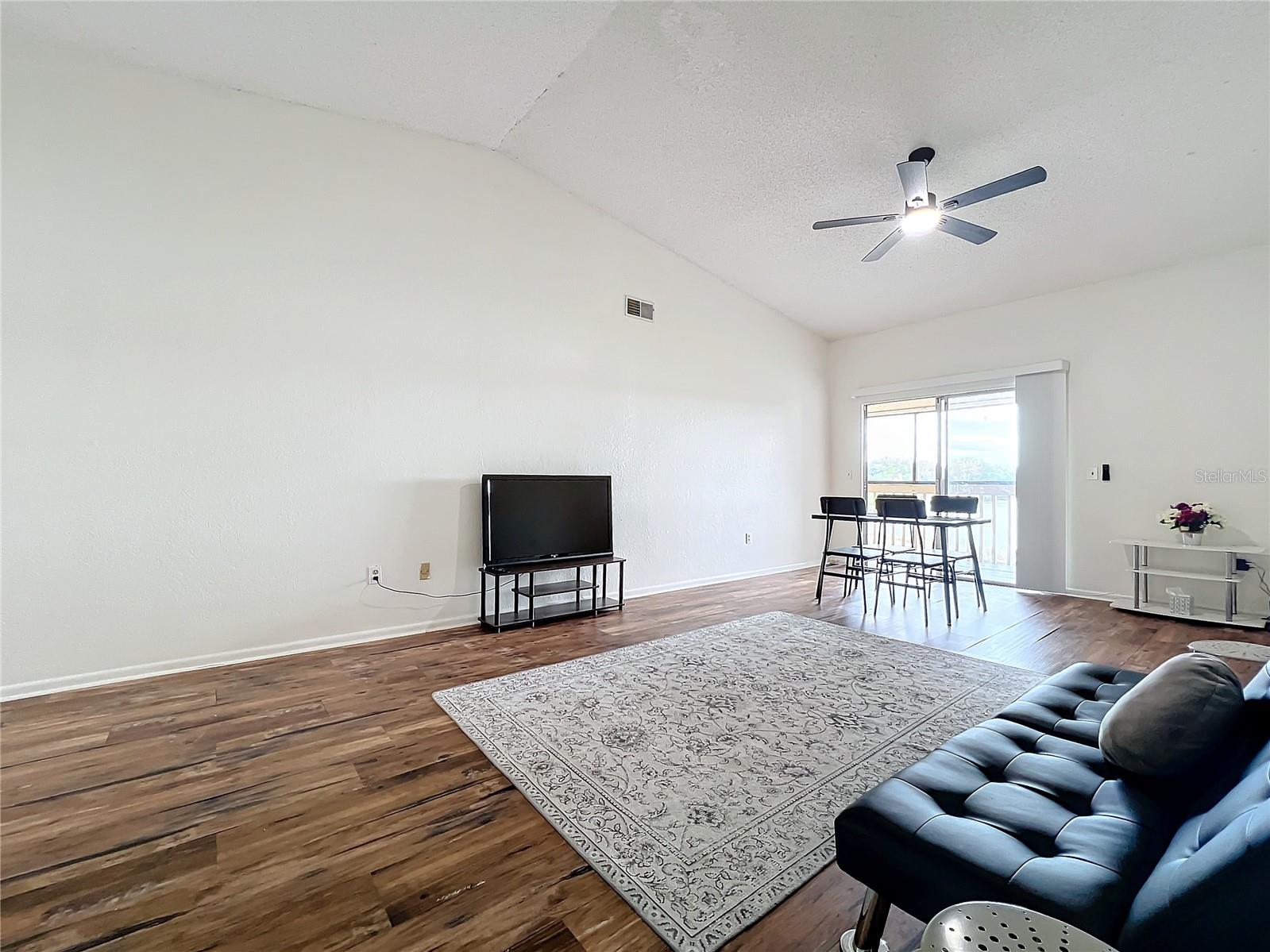 Image 9 of 78 For 4166 Plantation Cove Drive 505