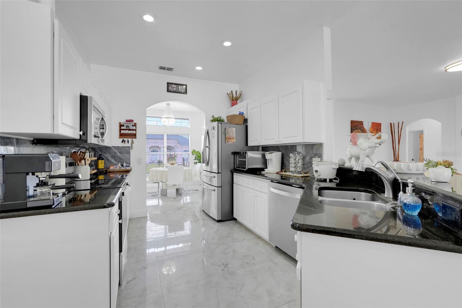Image 15 of 42 For 2735 Berkford Circle