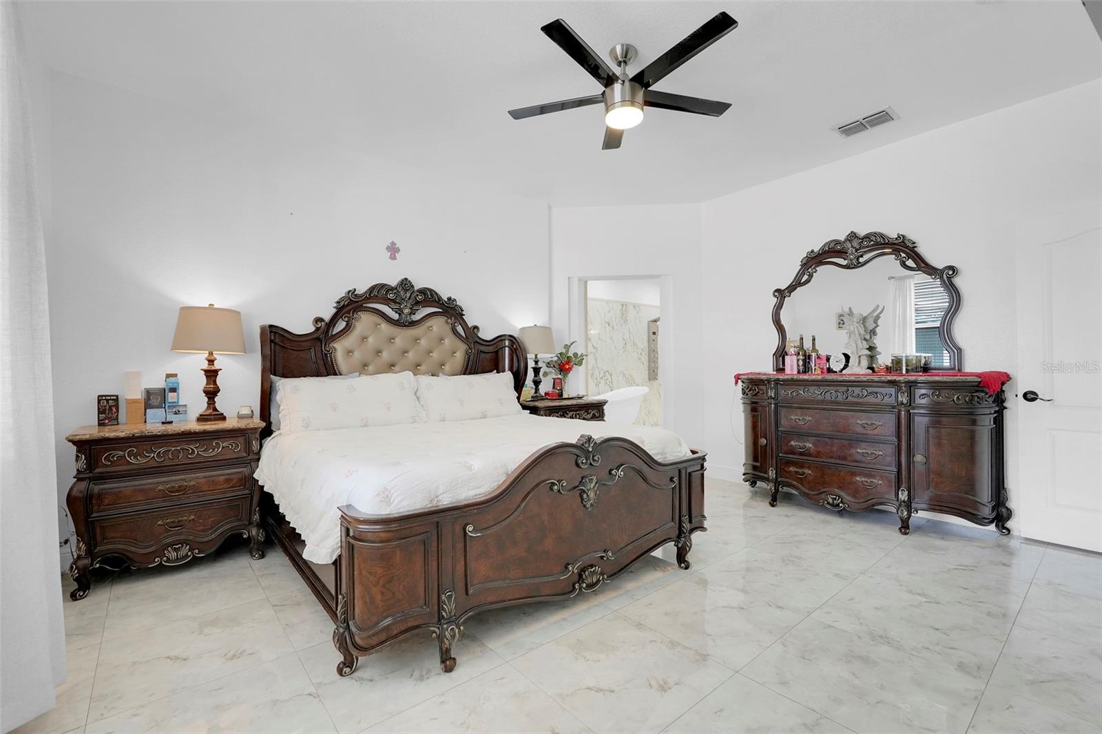 Image 22 of 42 For 2735 Berkford Circle