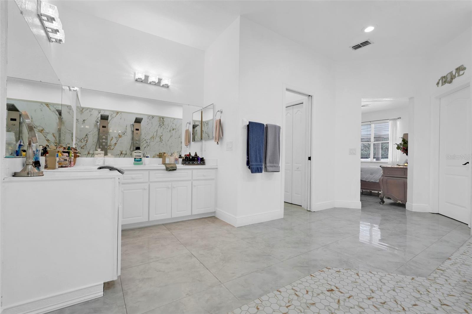Image 25 of 42 For 2735 Berkford Circle