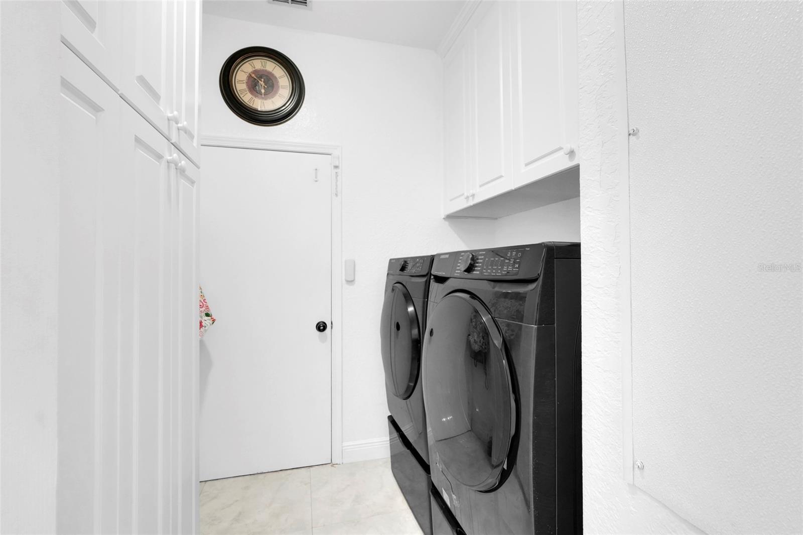 Image 35 of 42 For 2735 Berkford Circle