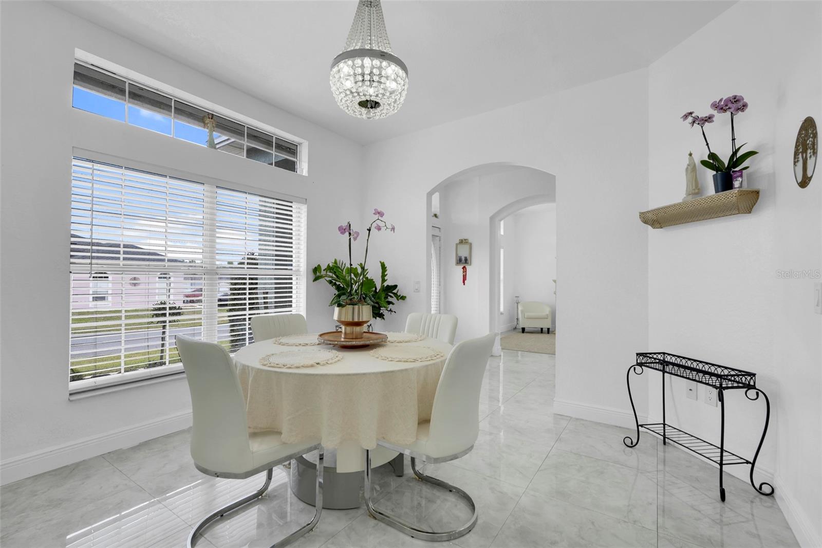 Image 9 of 42 For 2735 Berkford Circle