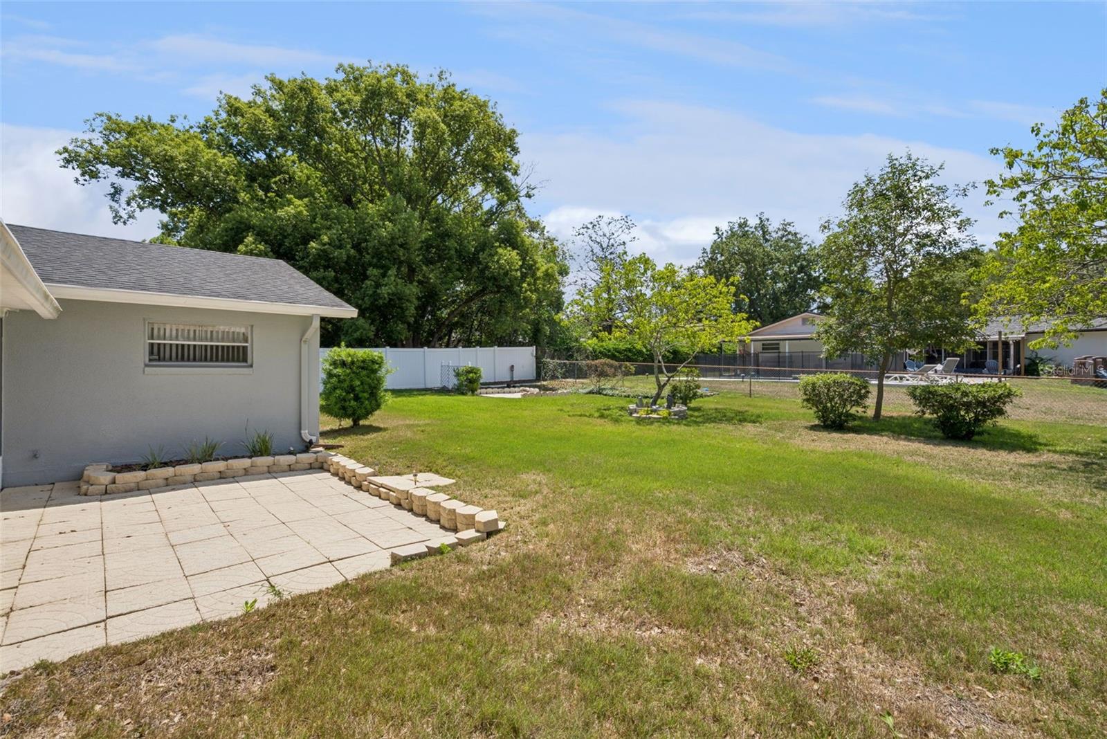 Image 17 of 20 For 127 Clover Lane