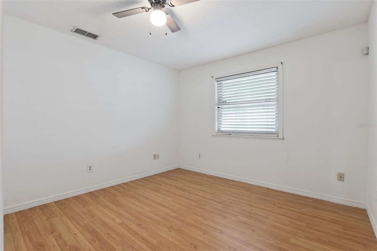 Image 15 of 21 For 1001 Norwood Drive