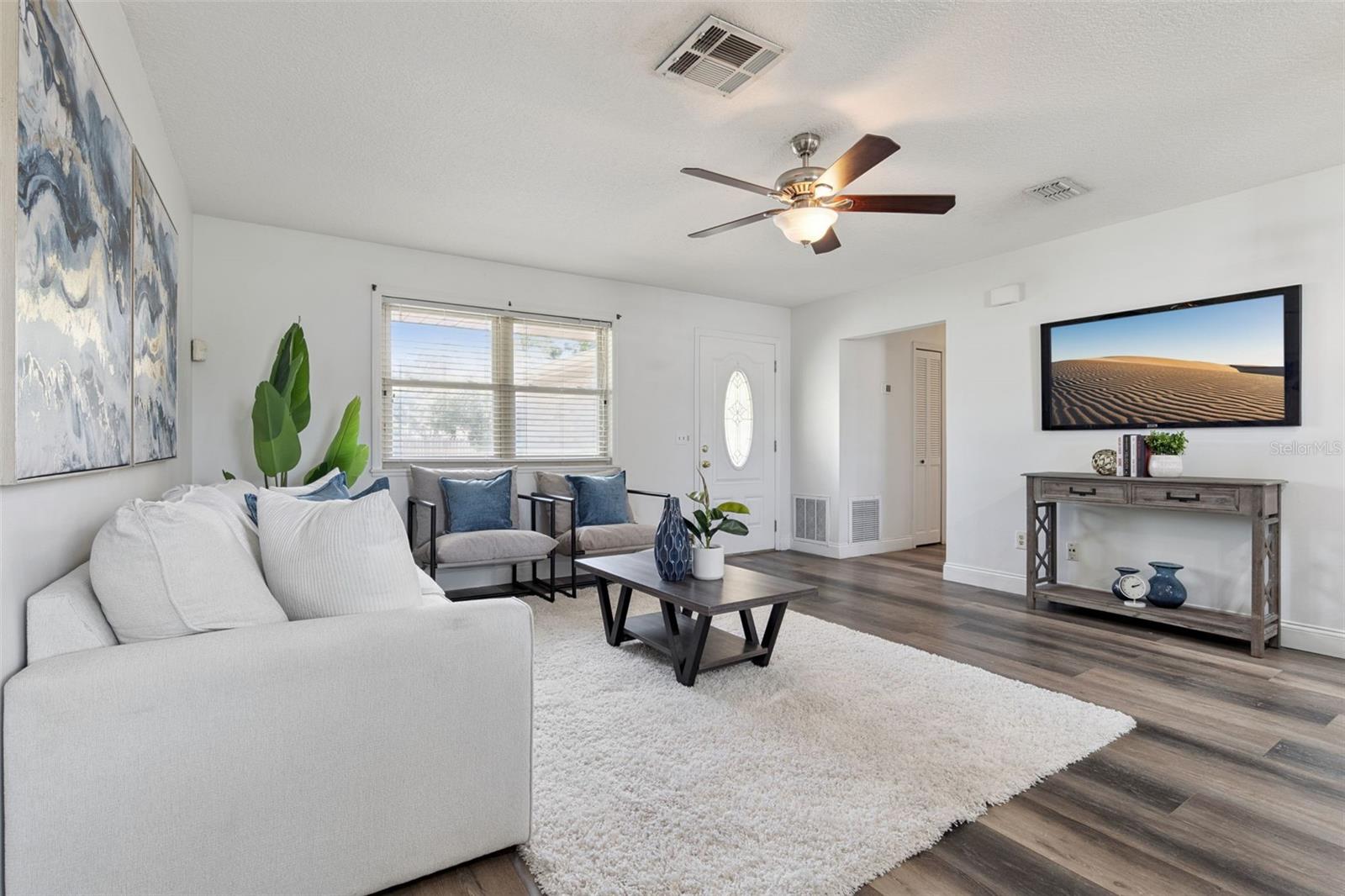 Image 3 of 21 For 1001 Norwood Drive