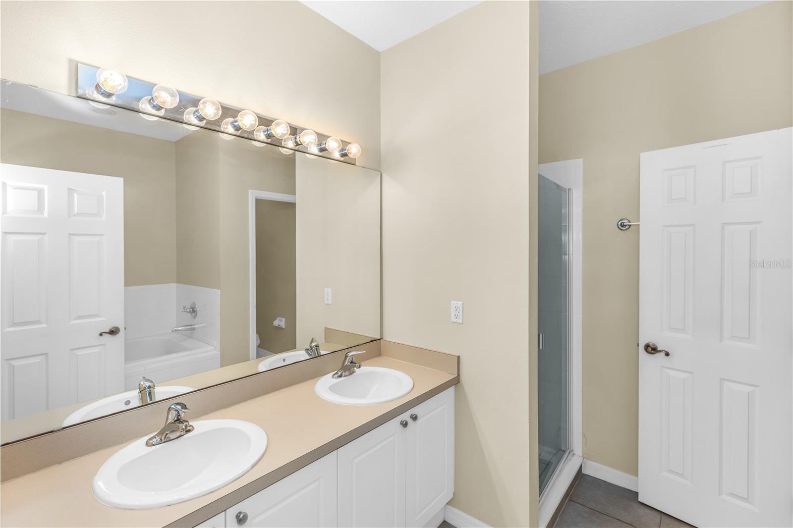 Image 11 of 27 For 540 Pinebranch Circle