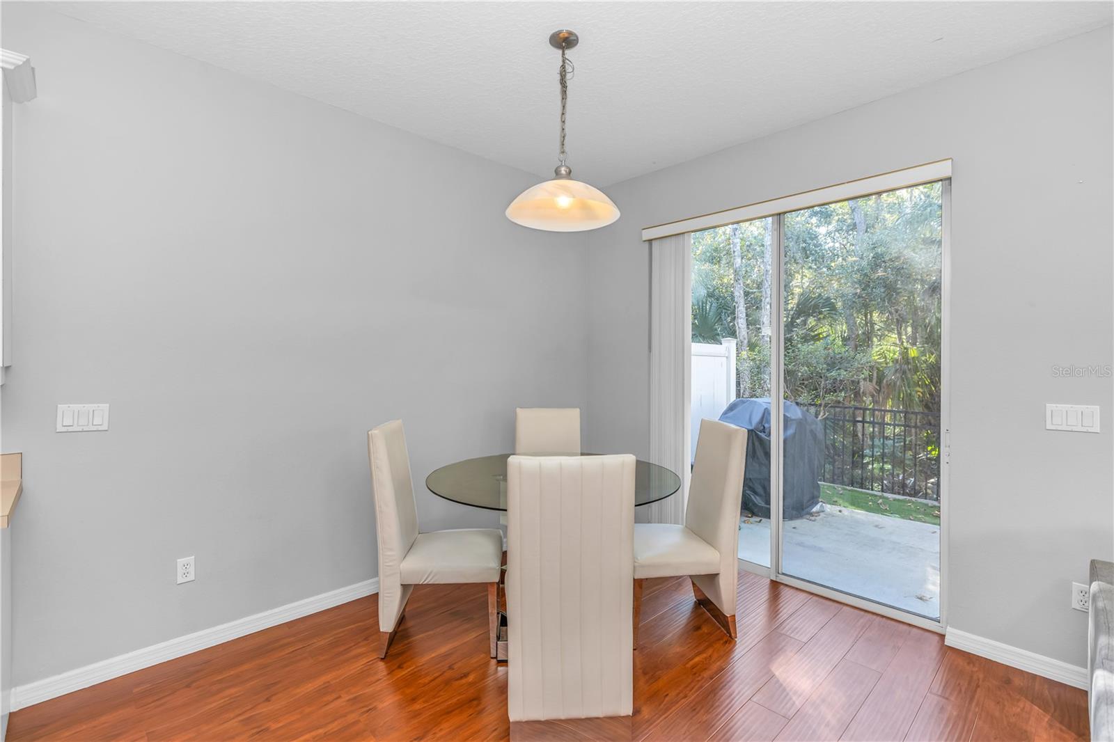 Image 5 of 27 For 540 Pinebranch Circle