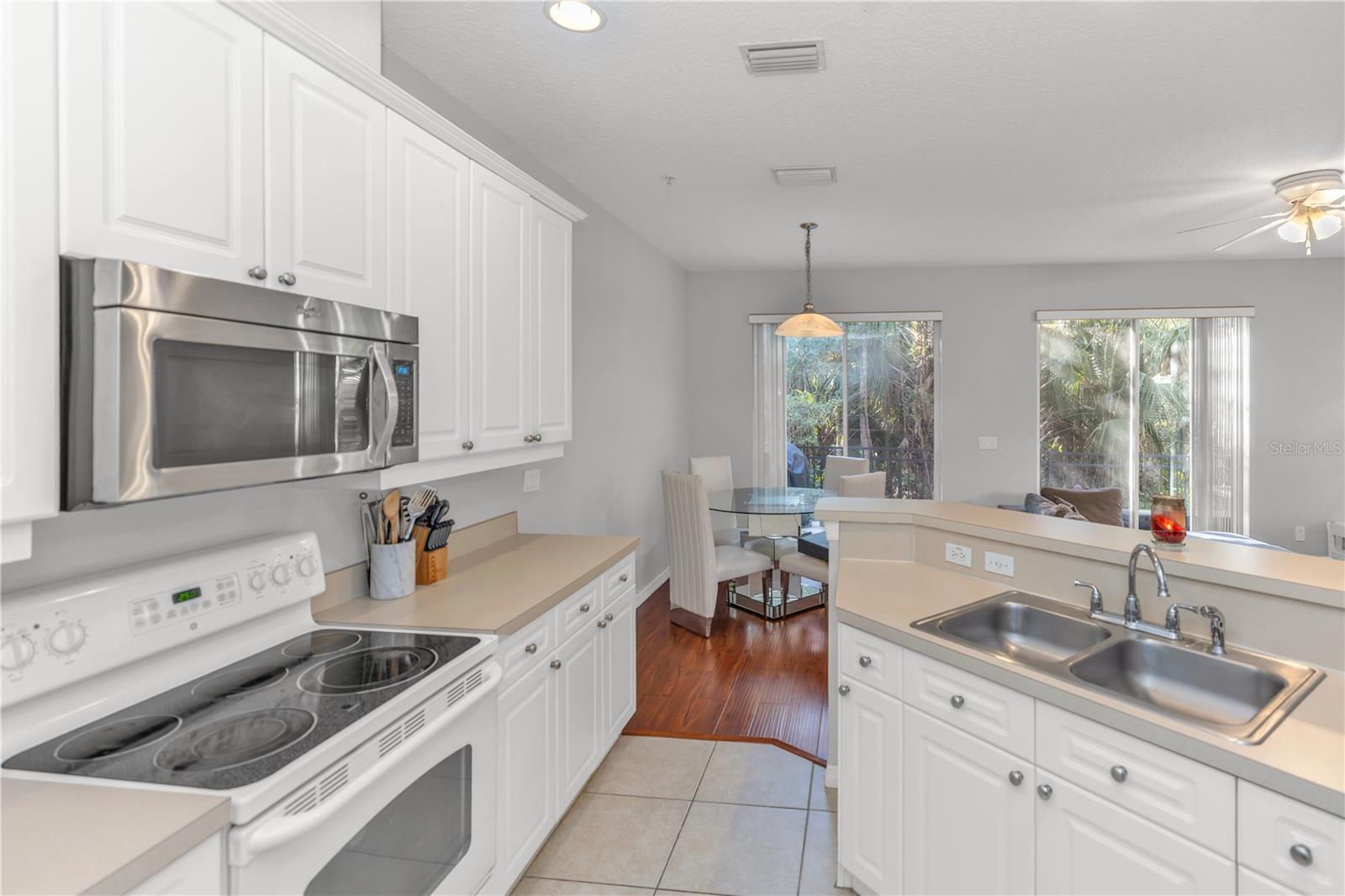 Image 7 of 27 For 540 Pinebranch Circle