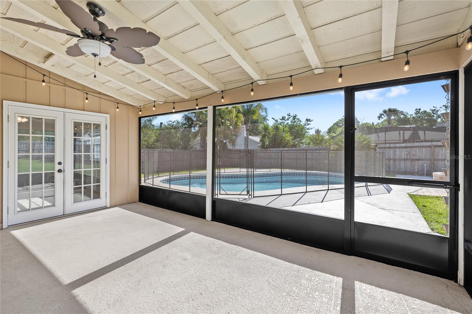 Image 32 of 48 For 413 Willowbrook Lane