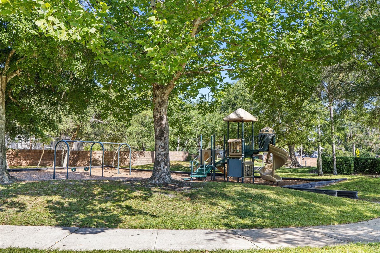 Image 47 of 48 For 413 Willowbrook Lane