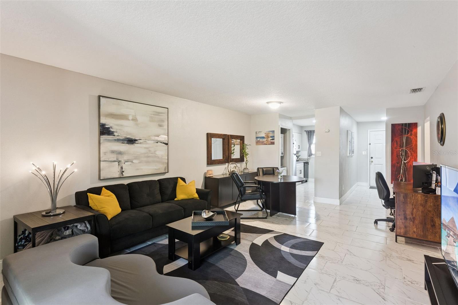 Image 4 of 32 For 4772 Tangerine Avenue 4772