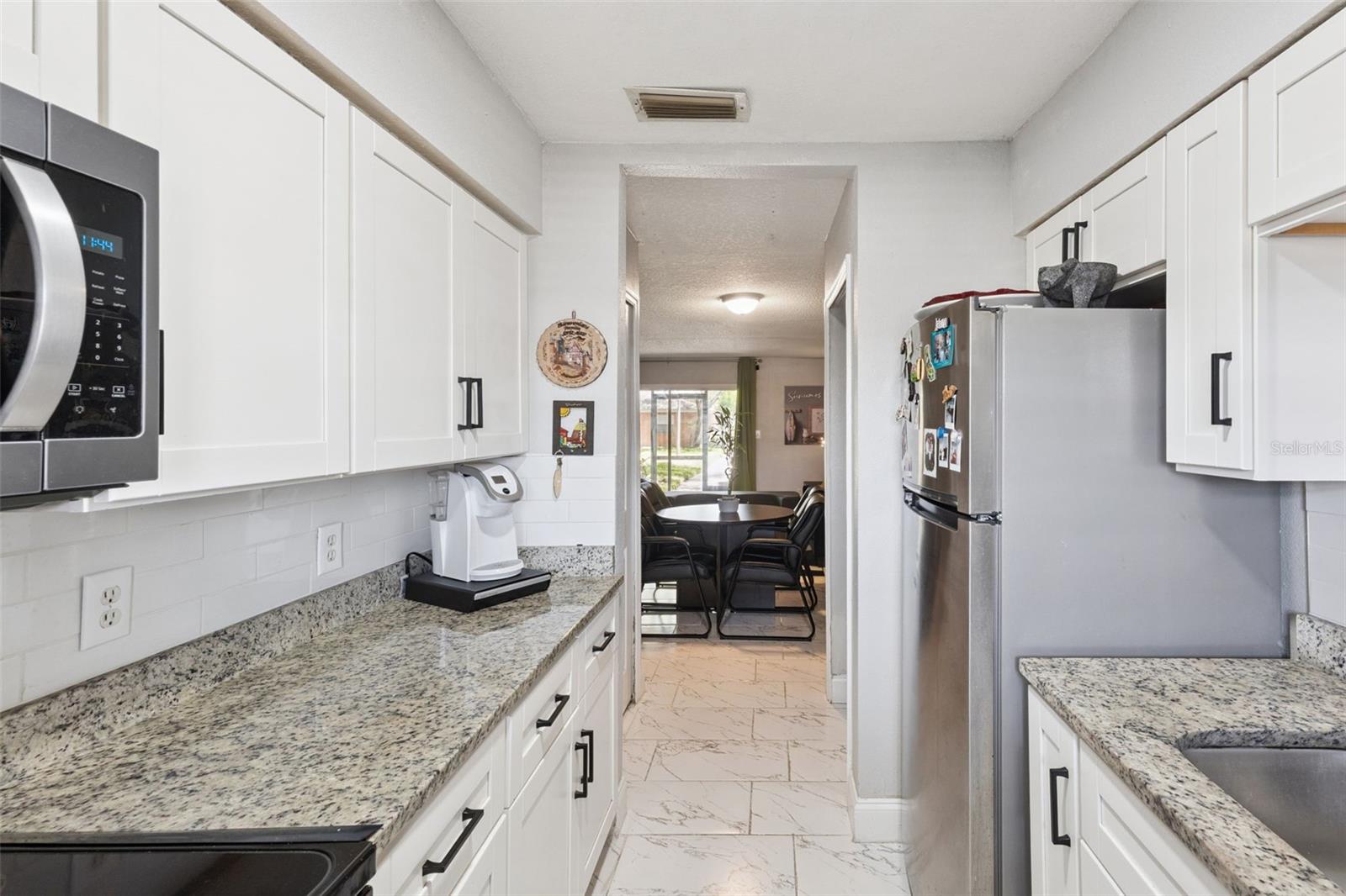 Image 8 of 32 For 4772 Tangerine Avenue 4772