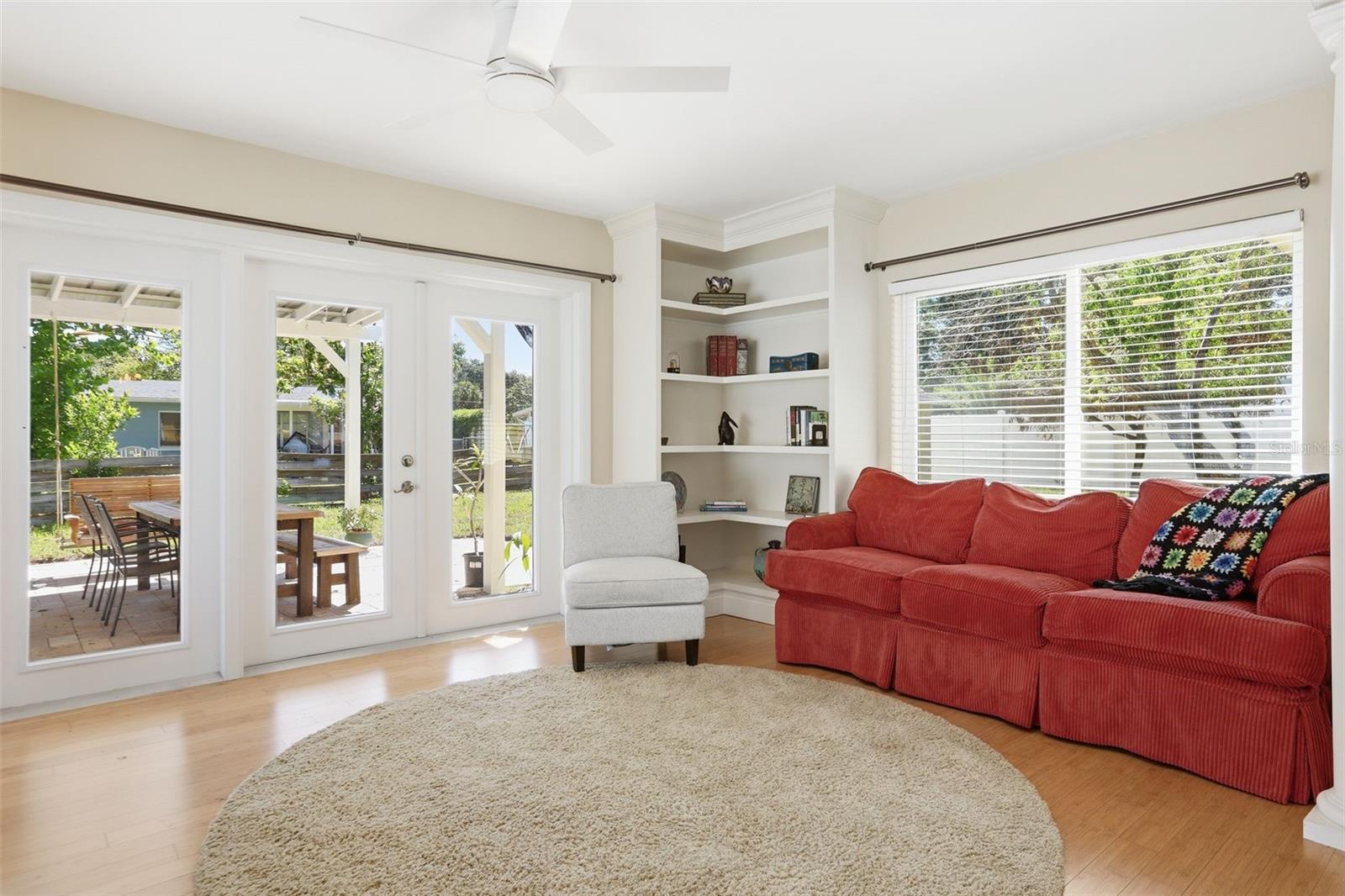 Image 5 of 32 For 628 Woodley Road
