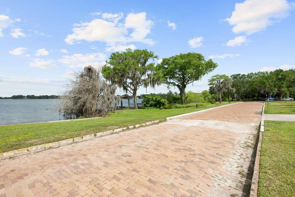 Image 36 of 48 For 1298 Beachview Avenue