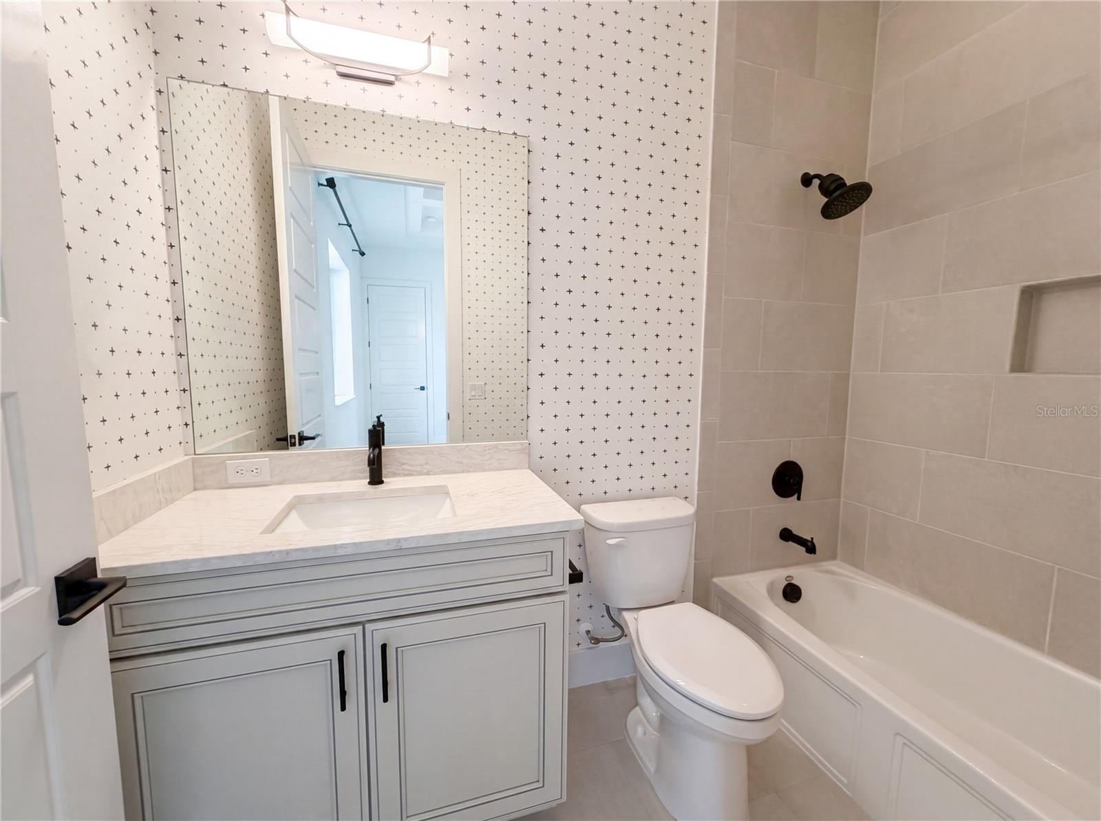 Image 10 of 42 For 5911 Redbay Boulevard