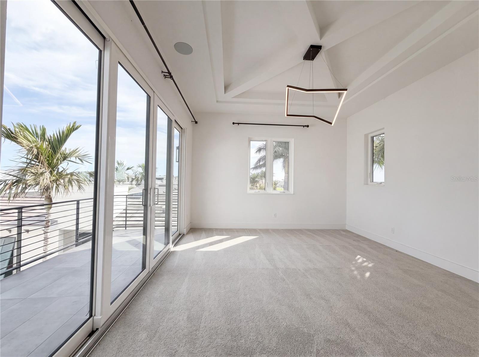 Image 11 of 42 For 5911 Redbay Boulevard