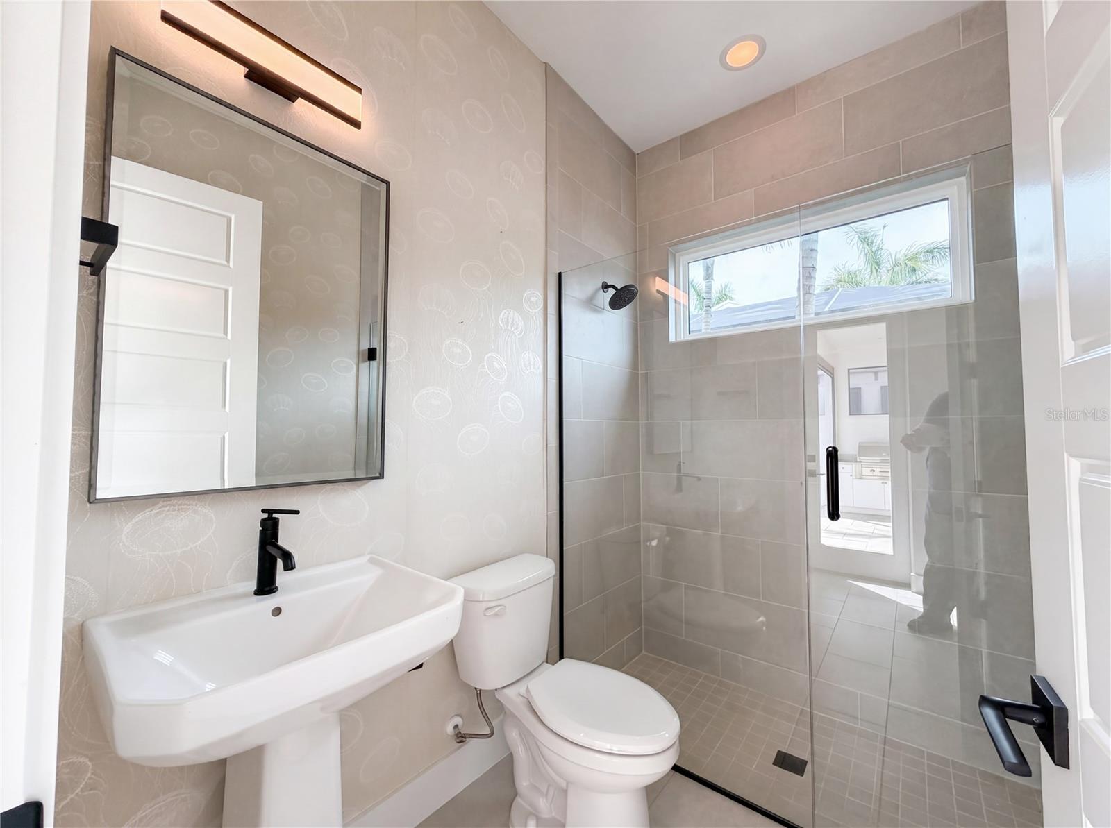 Image 12 of 42 For 5911 Redbay Boulevard
