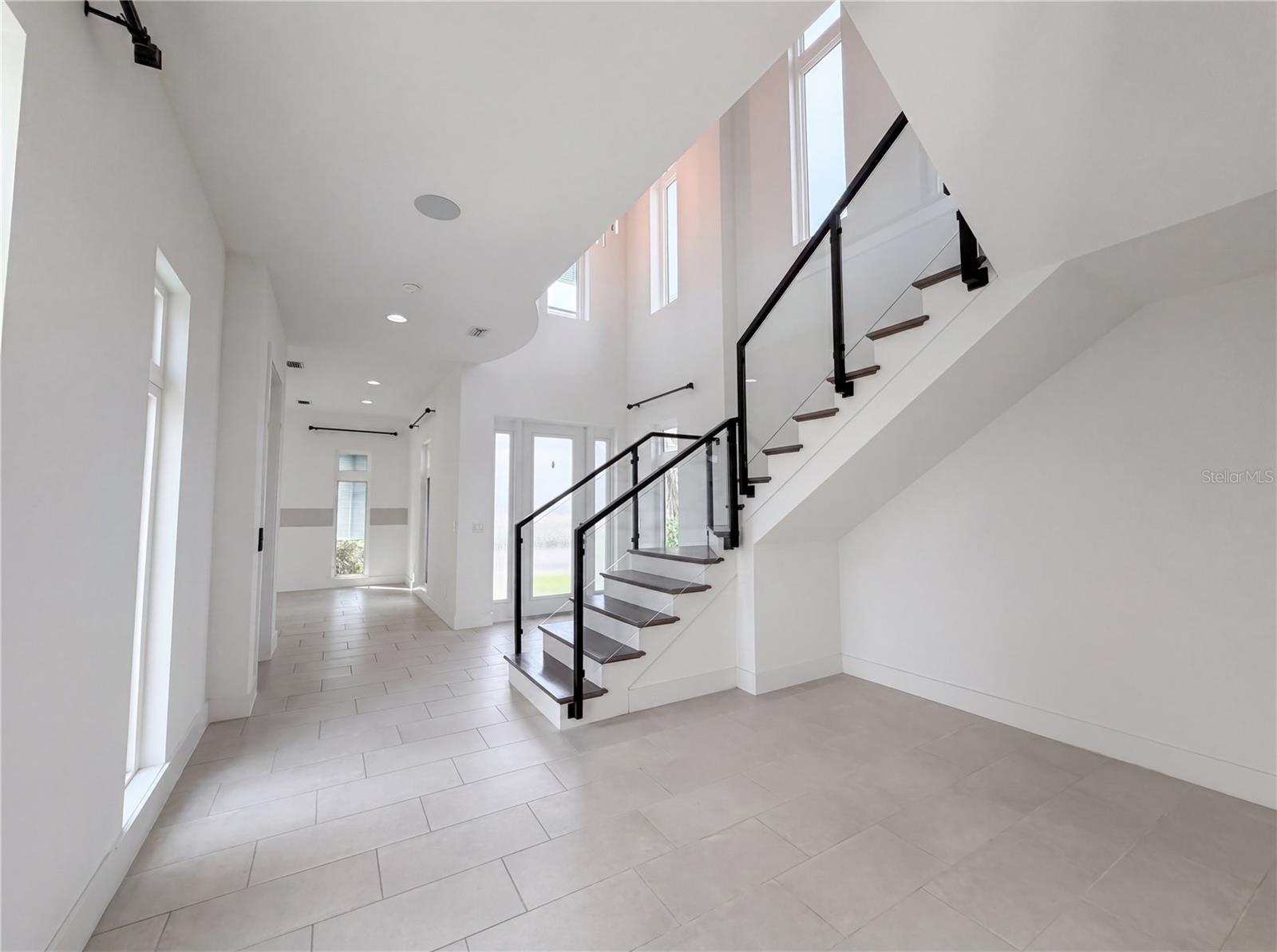 Image 20 of 42 For 5911 Redbay Boulevard