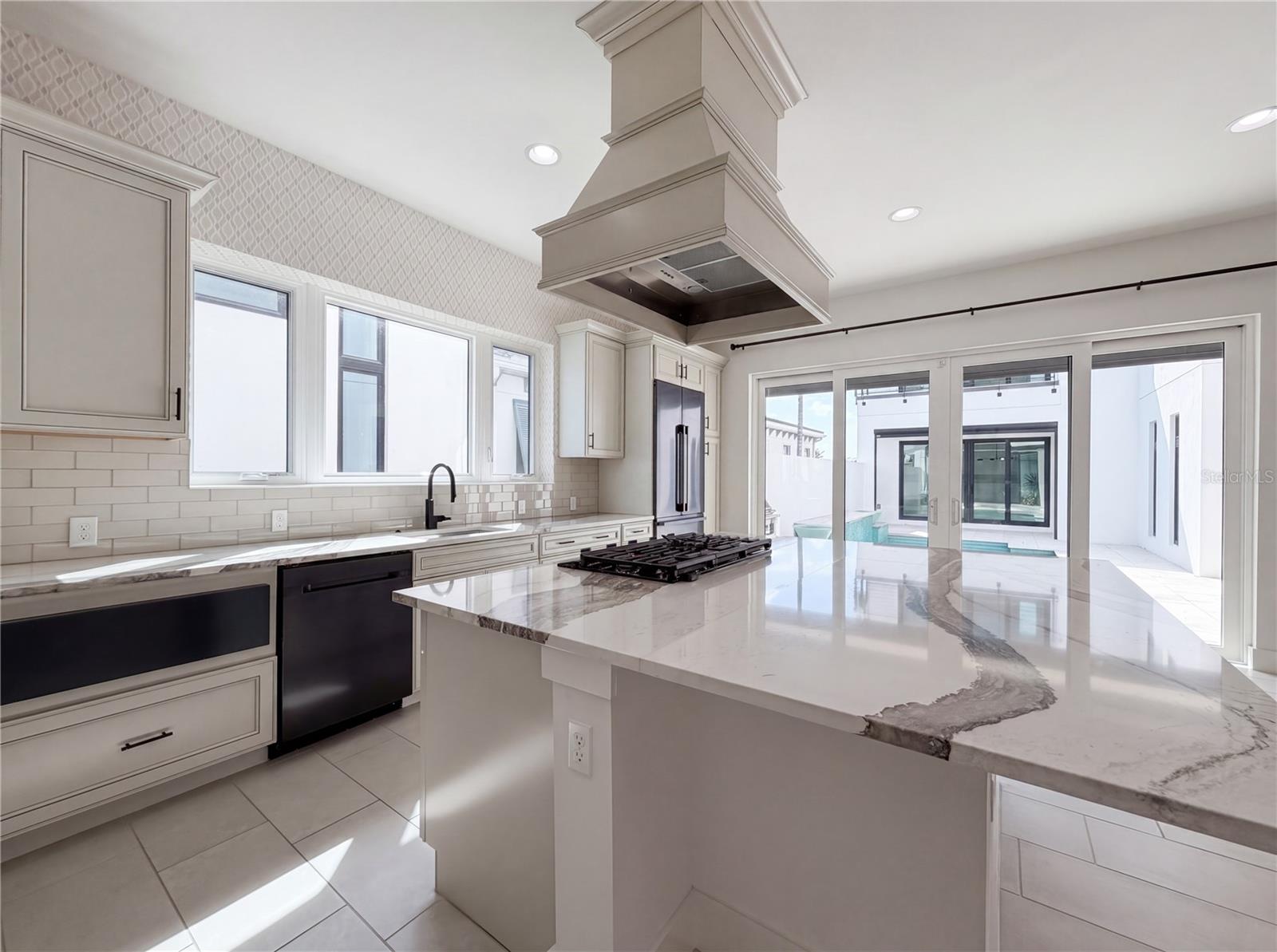 Image 29 of 42 For 5911 Redbay Boulevard