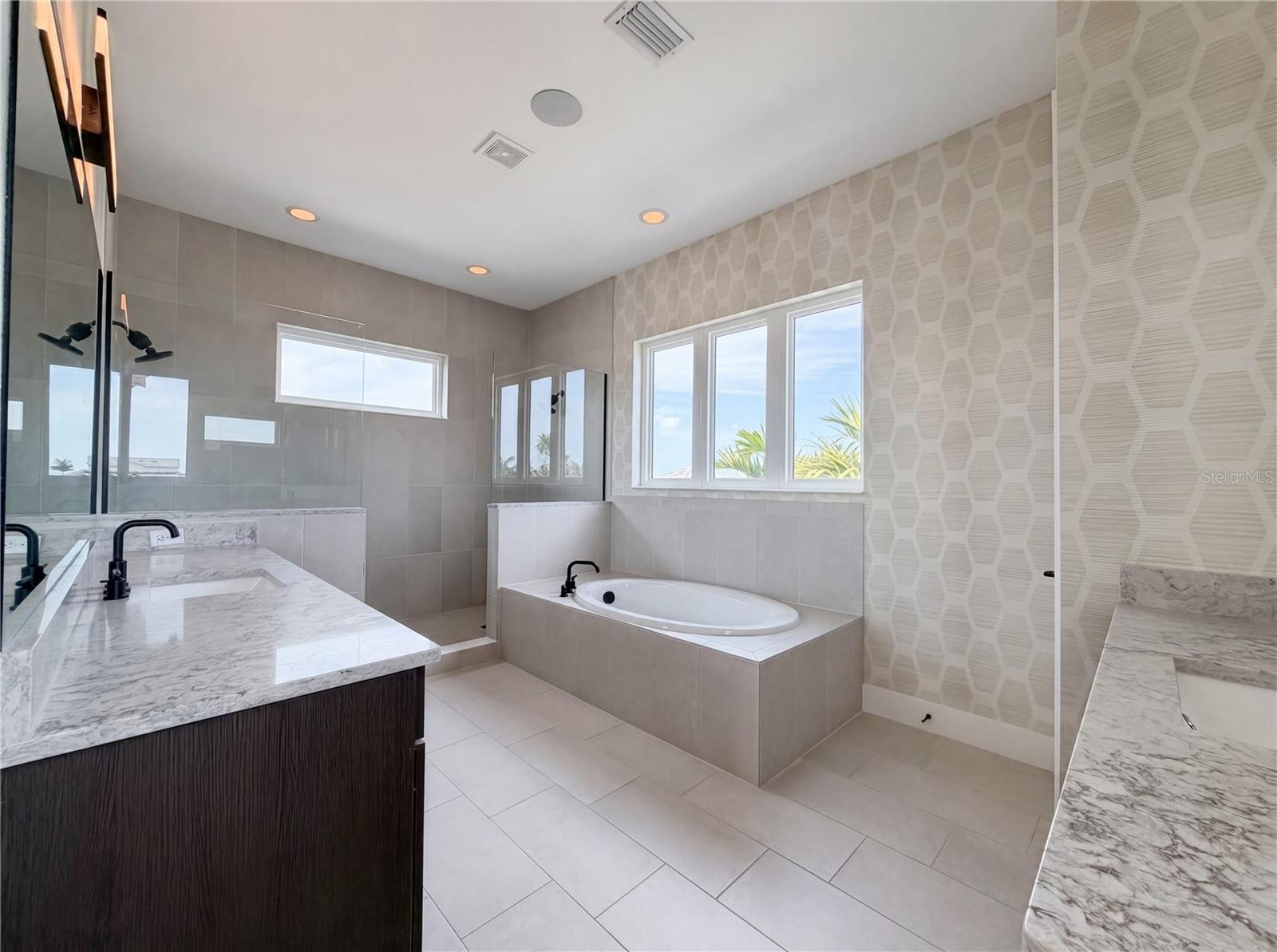 Image 31 of 42 For 5911 Redbay Boulevard