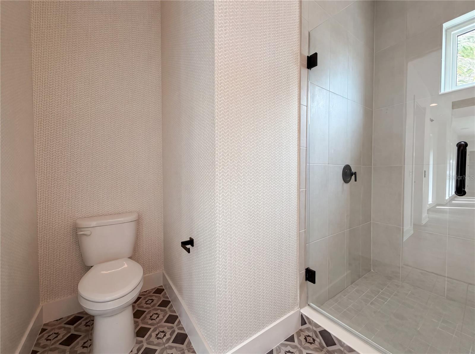 Image 35 of 42 For 5911 Redbay Boulevard