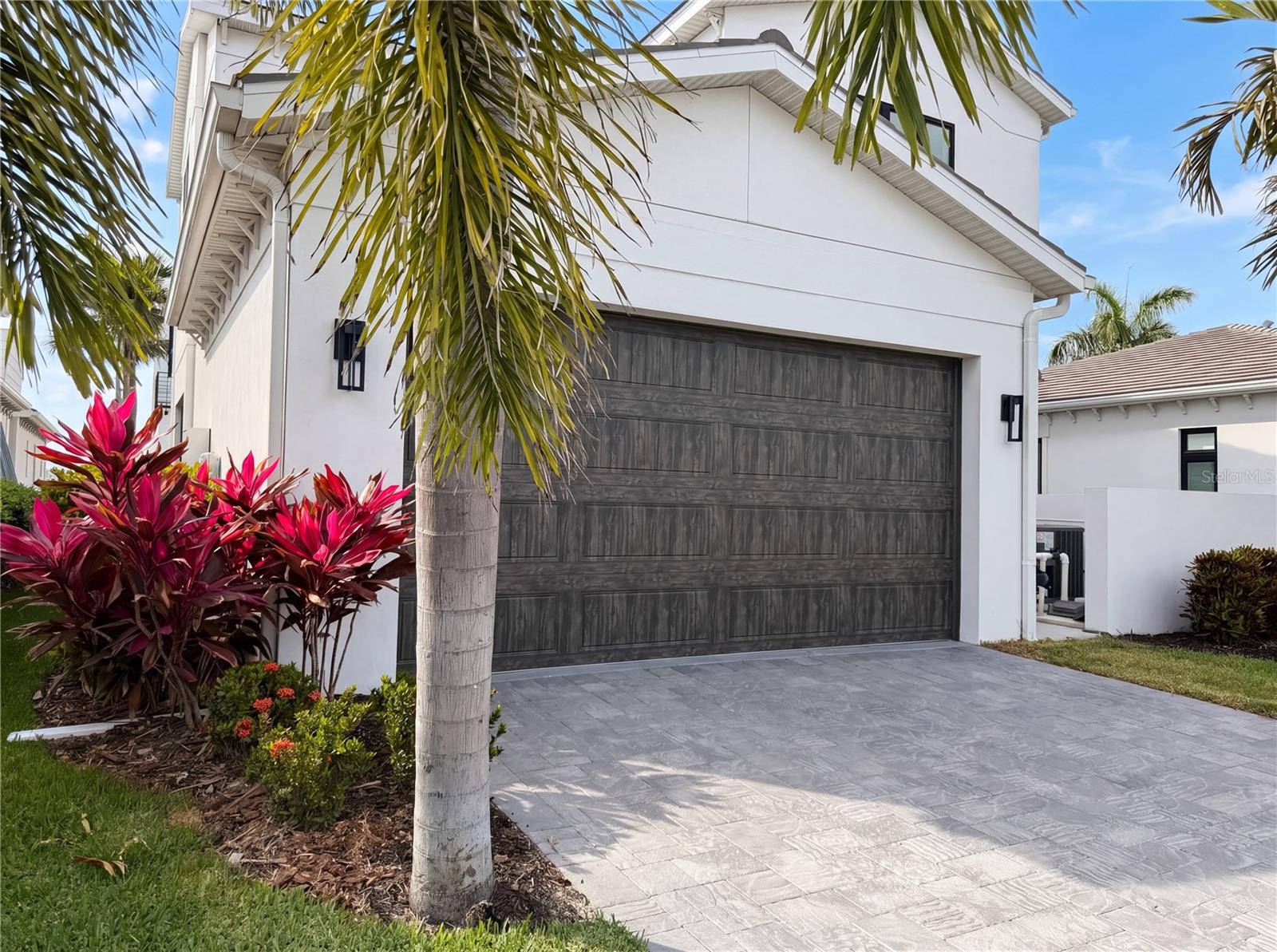Image 39 of 42 For 5911 Redbay Boulevard