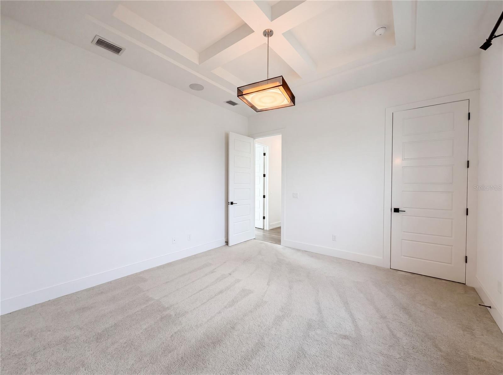 Image 4 of 42 For 5911 Redbay Boulevard
