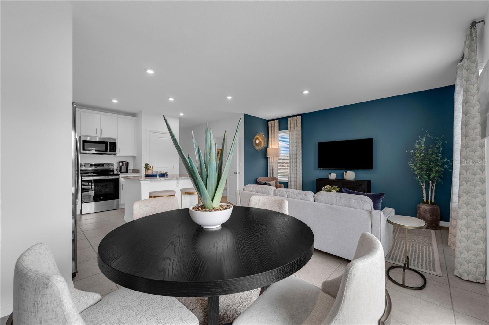 Image 18 of 55 For 1705 Fan Palm Drive