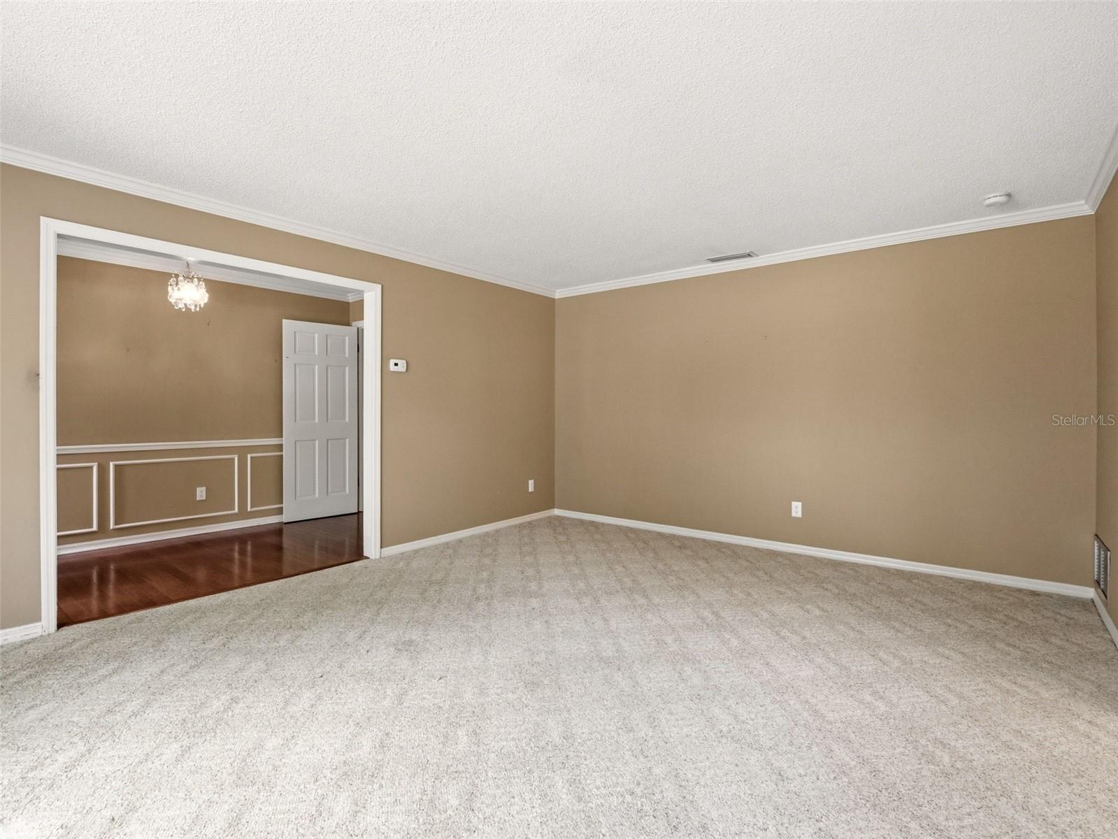 Image 11 of 66 For 1214 Sweetbriar Road