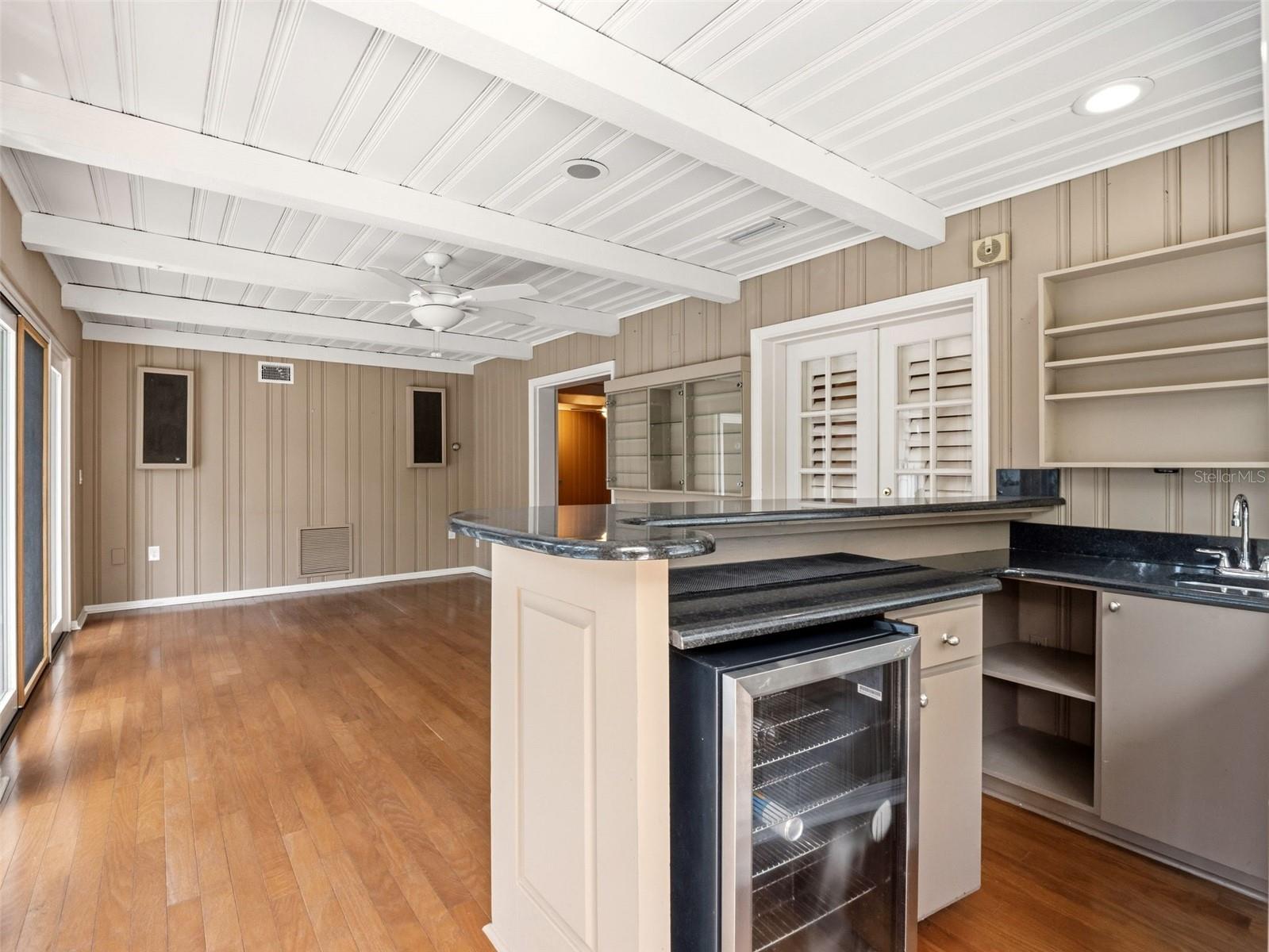Image 32 of 66 For 1214 Sweetbriar Road