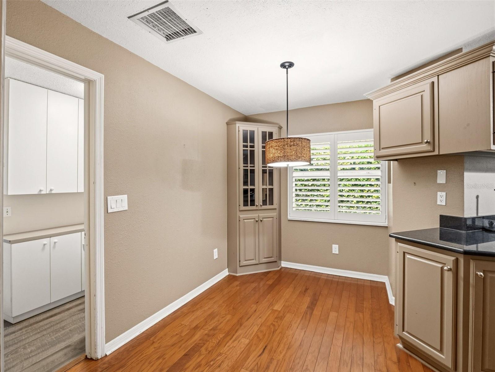 Image 43 of 66 For 1214 Sweetbriar Road