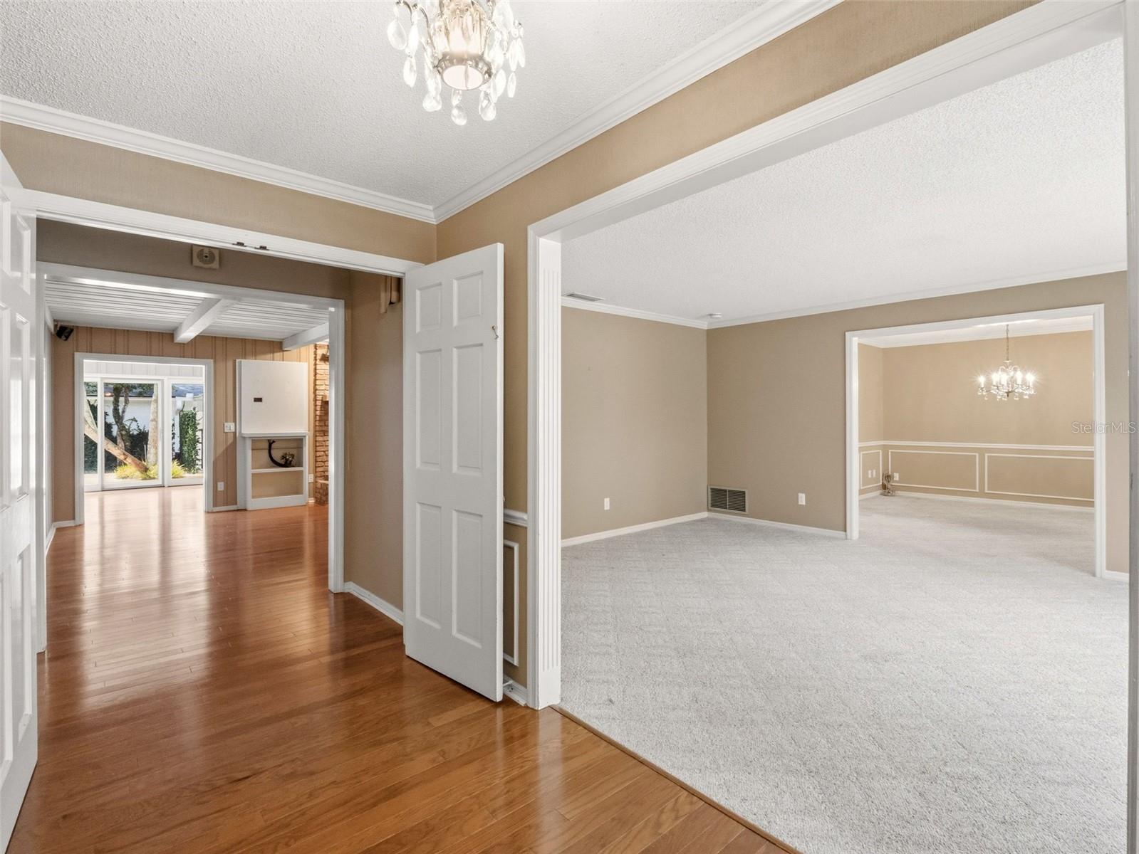 Image 9 of 66 For 1214 Sweetbriar Road
