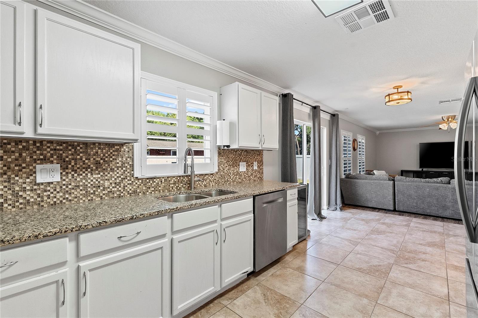 Image 16 of 33 For 313 Willowbay Ridge Street