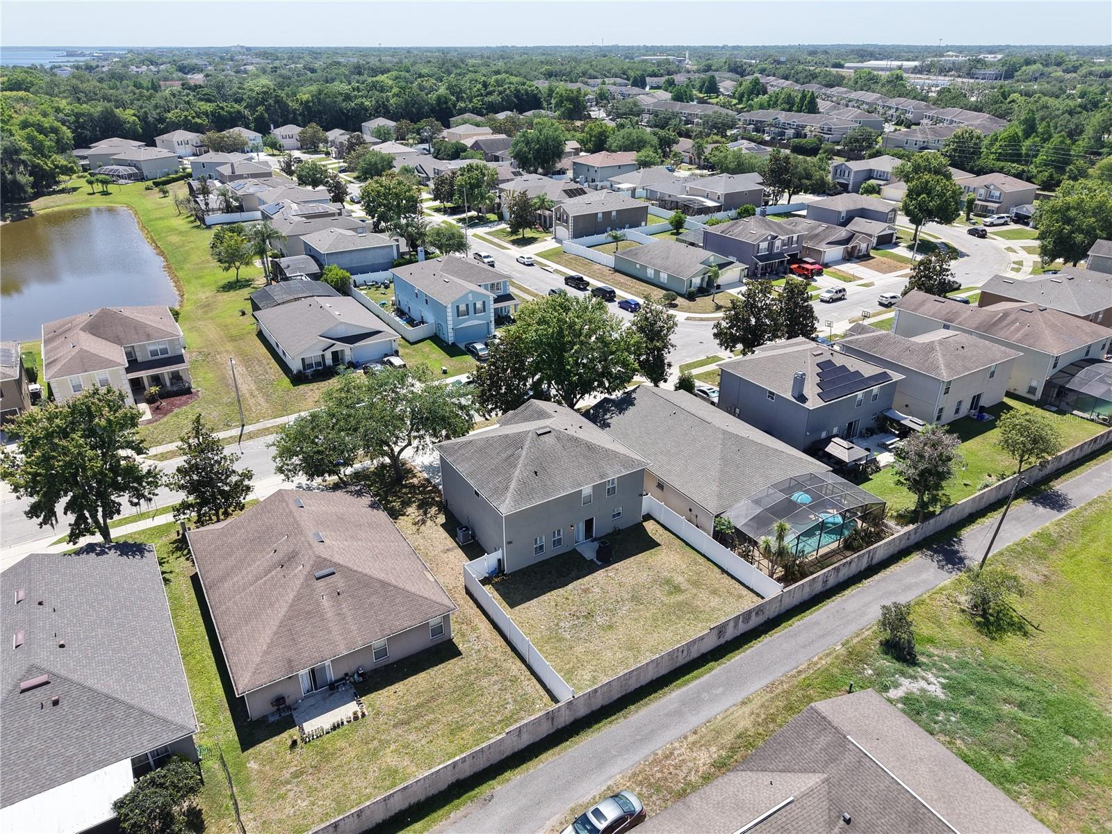 Image 6 of 33 For 313 Willowbay Ridge Street