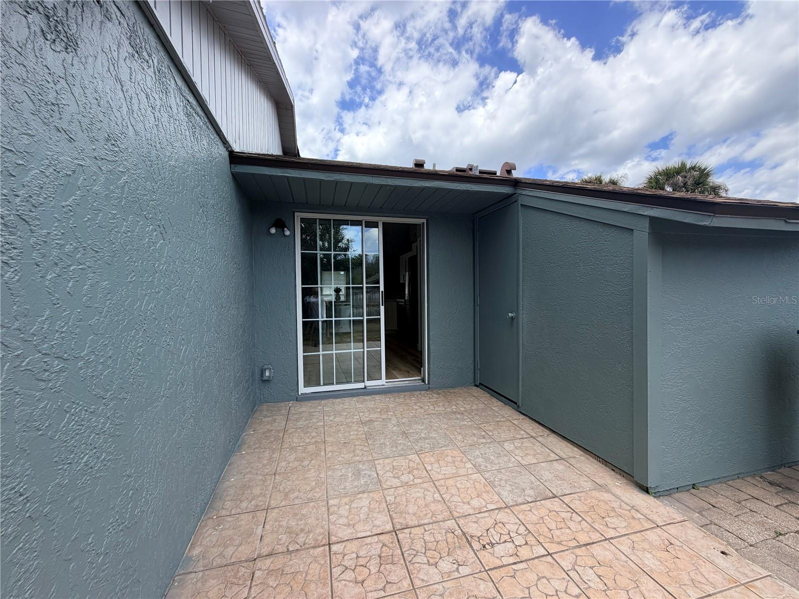 Image 17 of 18 For 2733 Adela Avenue