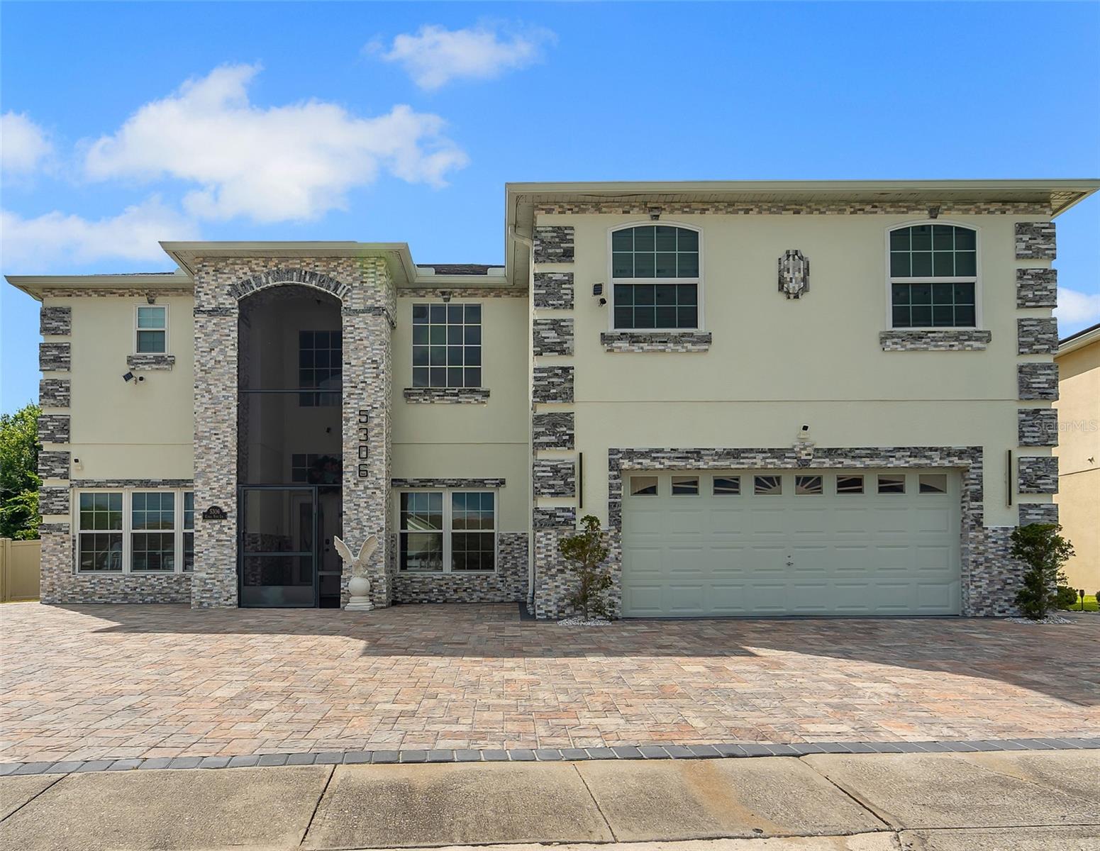 Image 2 of 58 For 5306 Coral Vine Lane