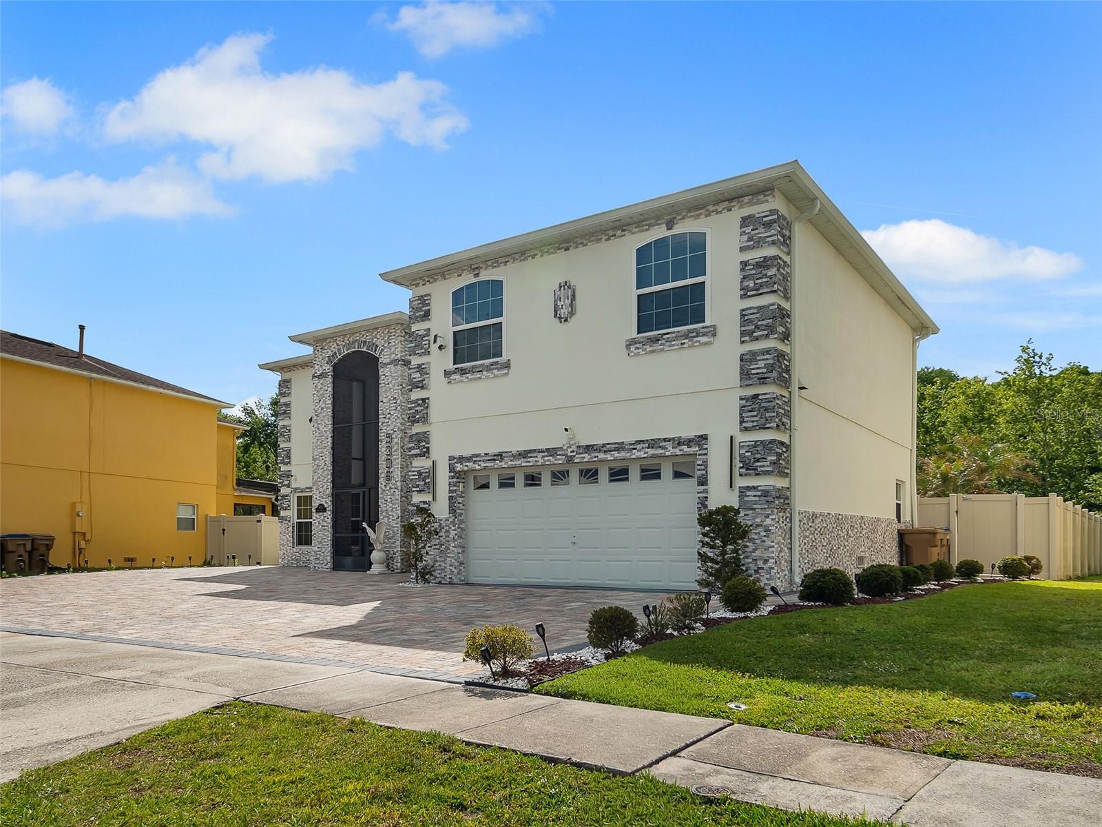 Image 7 of 58 For 5306 Coral Vine Lane
