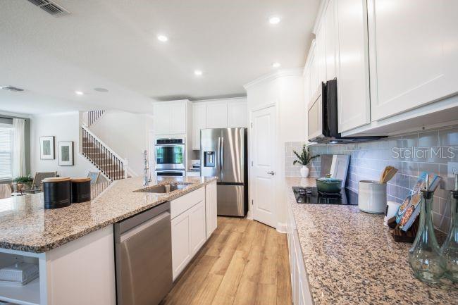 Image 4 of 36 For 30621 Prestwick Avenue