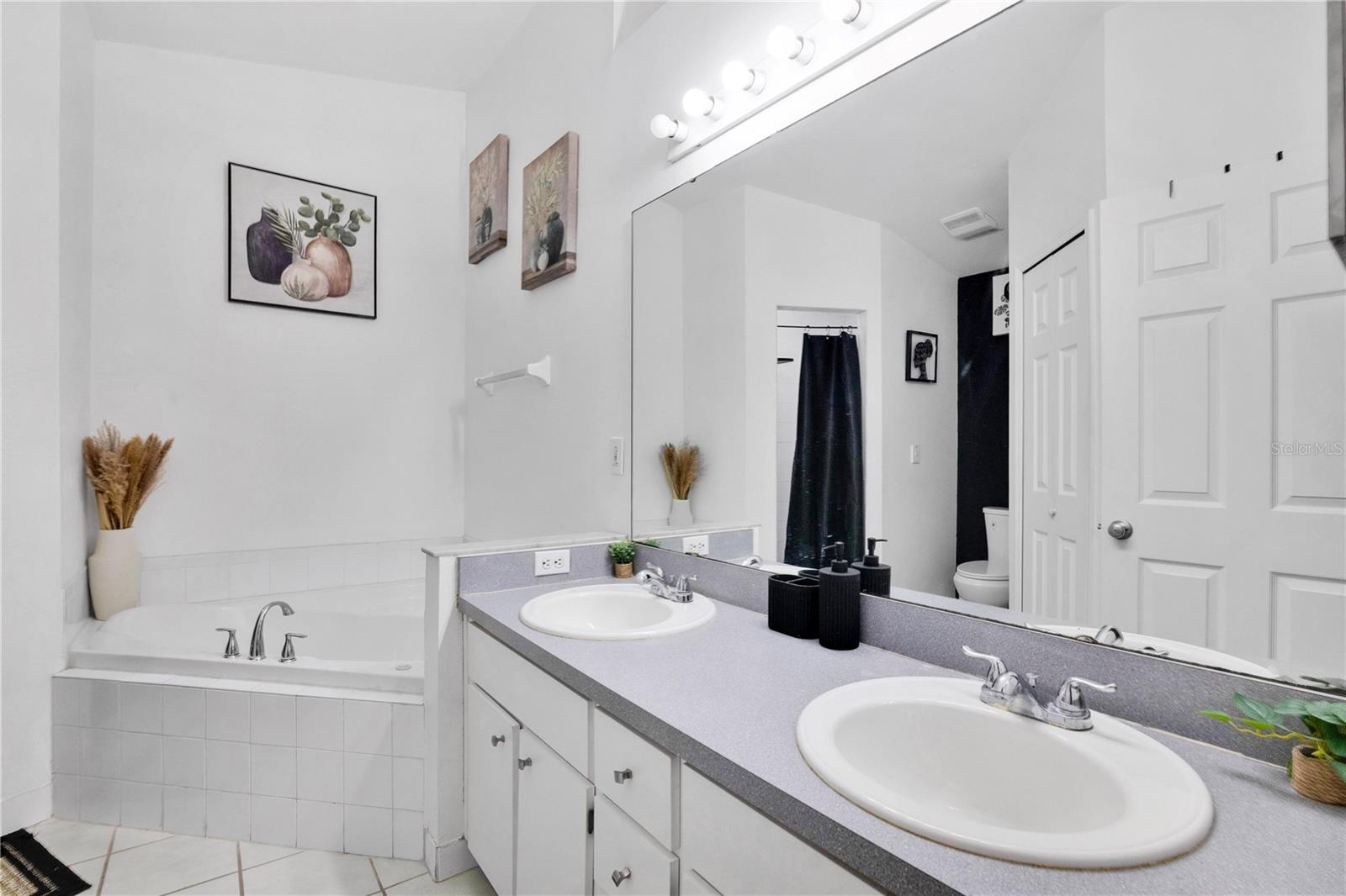 Image 14 of 38 For 2413 Radnor Avenue