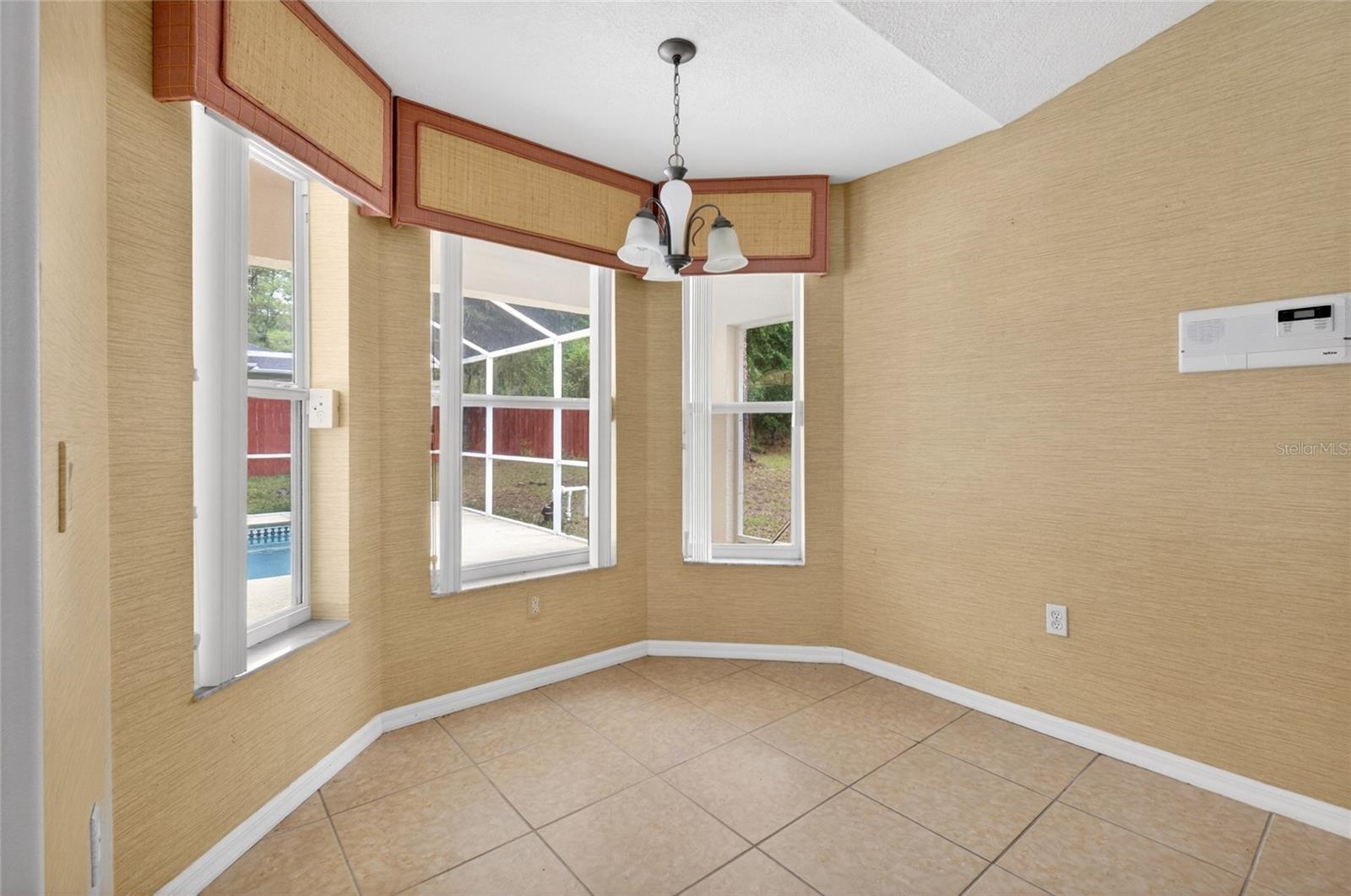Listing photo id 14 for 123 Camino Lane