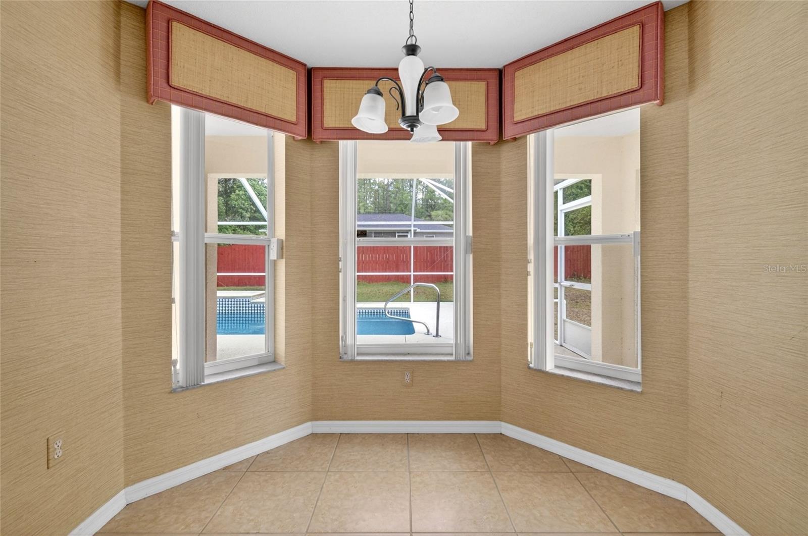 Listing photo id 15 for 123 Camino Lane