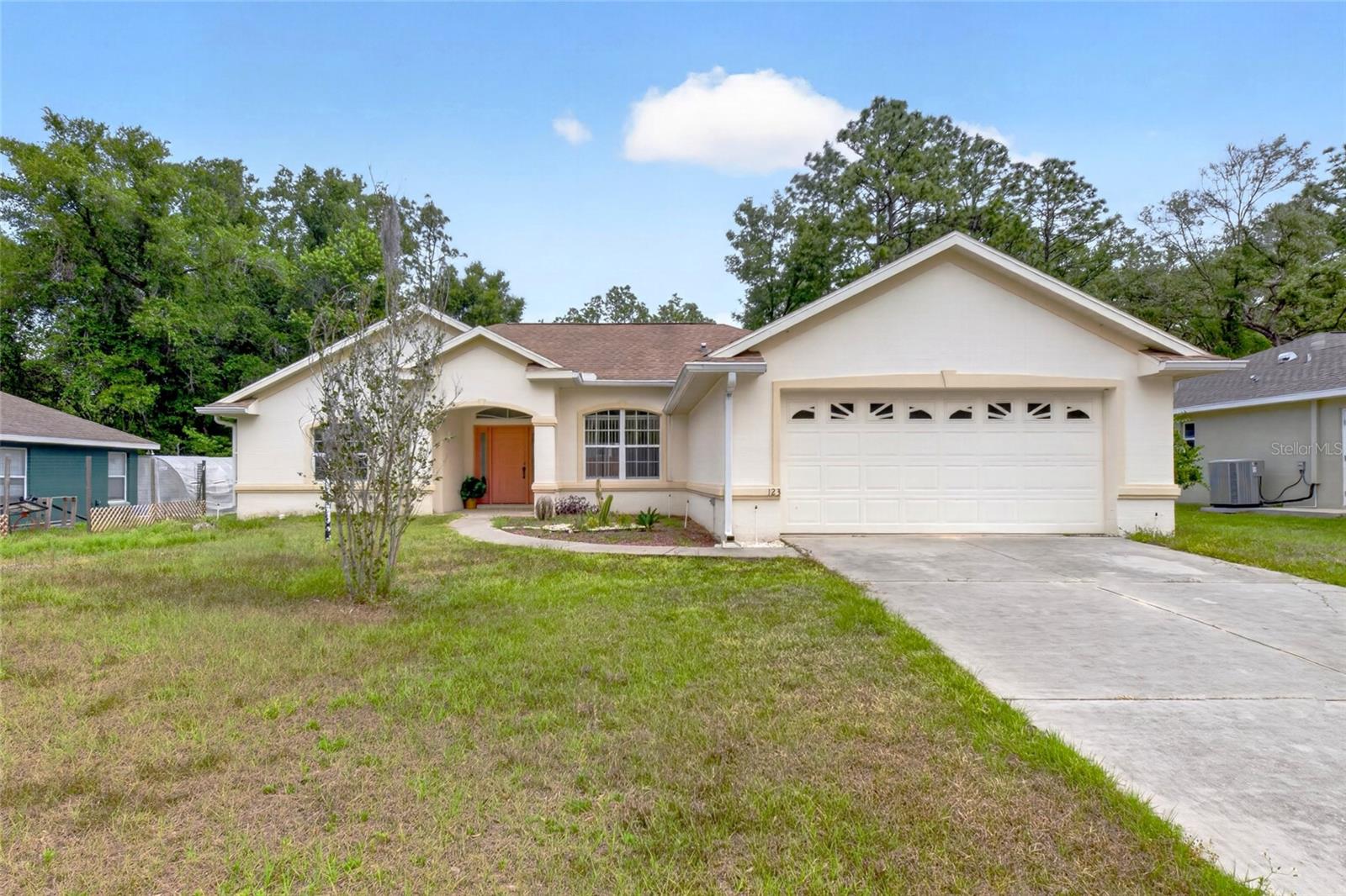 Listing photo id 1 for 123 Camino Lane