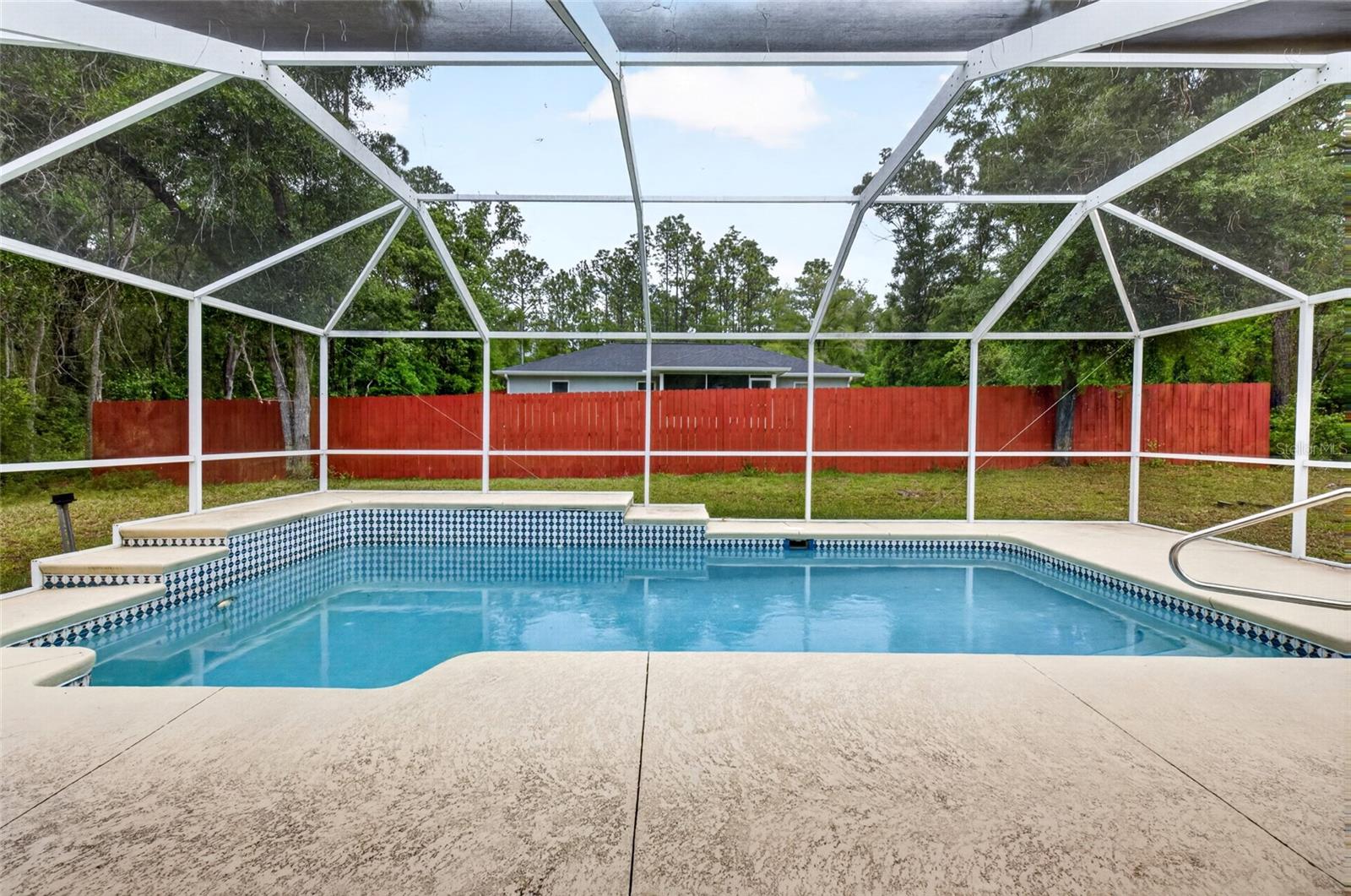 Listing photo id 37 for 123 Camino Lane